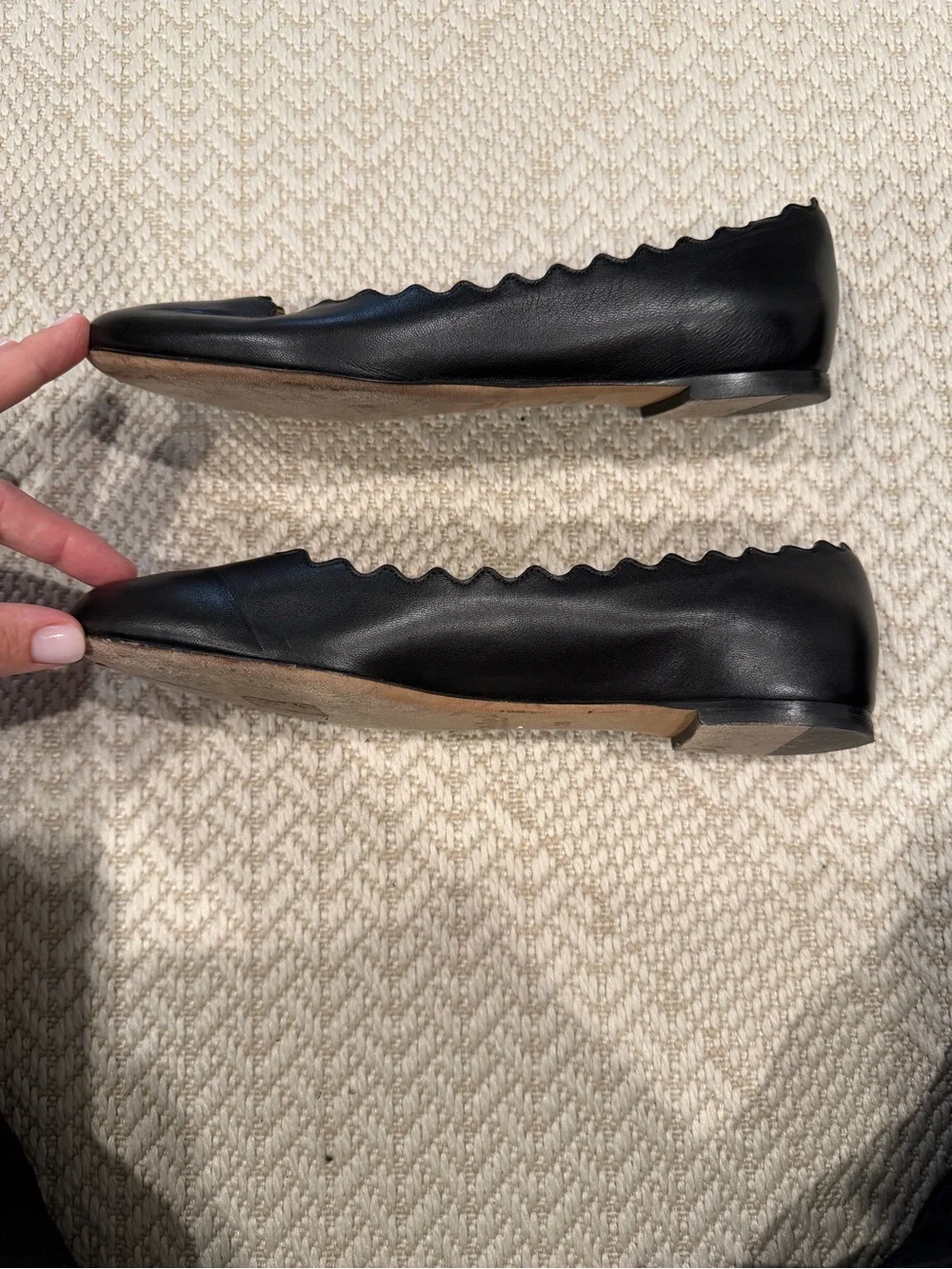Chloé Black Scalloped Leather Ballet Flats